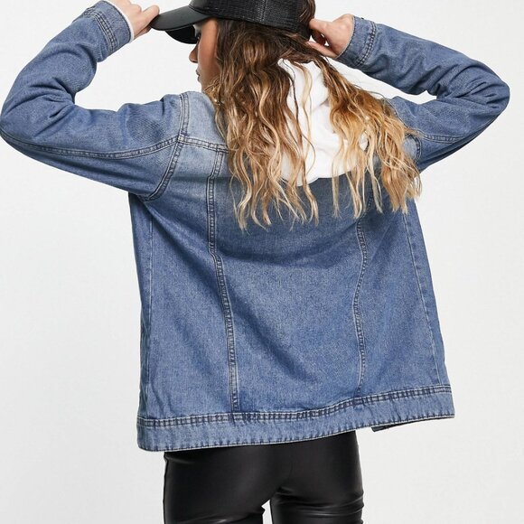 Customized Noisy May oversized denim jacket in medium blue wash - Picture 3 of 5